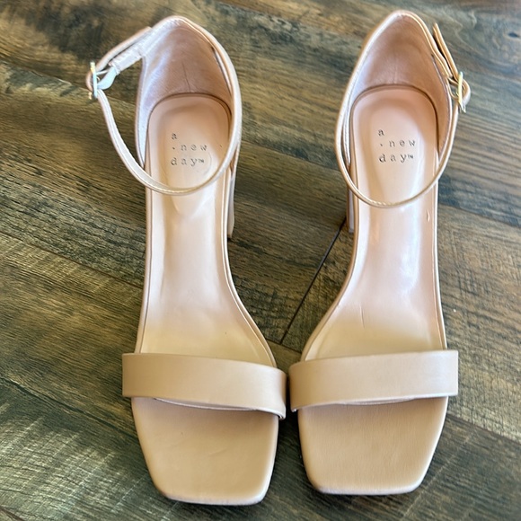 A New Day Nude Chunky Heels with Ankle Strap - Picture 2 of 4
